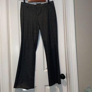 Banana Republic Women’s Pants. Size 8. Grey Plaid.